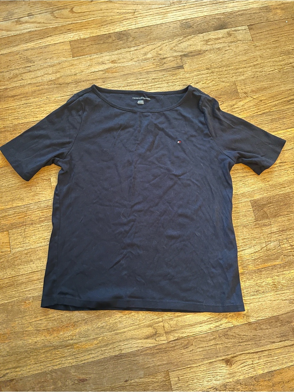 Tommy Hilfiger Women’s Dark Navy Short Sleeve Tee